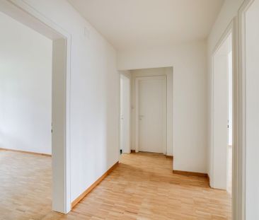 Neuer Glanz in Münchenstein: Strangsanierte 4.5-Zimmer-Wohnung - Foto 2