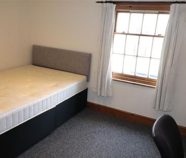 2 bedroom house share to rent - Photo 3