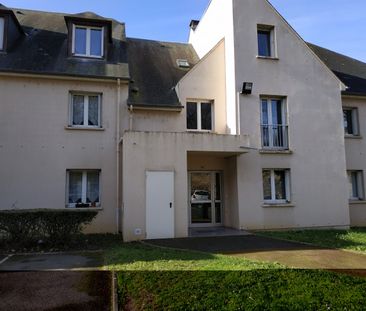 Location Appartement 6 pièces 121 m² Bourges - Photo 1