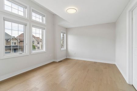 For Lease - 19 Rivoli Drive, Vaughan, Ontario - Photo 3