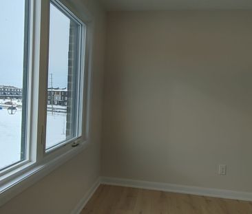 For Lease - 821 Arcadian Private, Kanata, Ontario - Photo 6