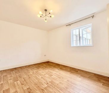 Maidenhead Street, HERTFORD - Photo 5