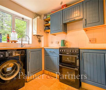2 bedroom terraced house to rent - Photo 4