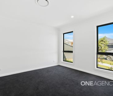 STYLISH AND SPACIOUS FAMILY HOME IN TULLIMBAR - Photo 2