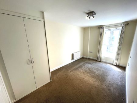 Price £1,500 pcm - Available Now - Unfurnished - Photo 5