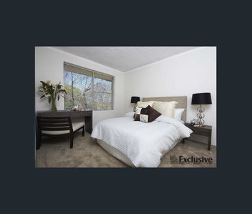 Top Floor Masterpiece! - Photo 3