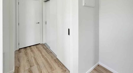 CASTLECLIFF - 1 BEDROOM - Photo 5