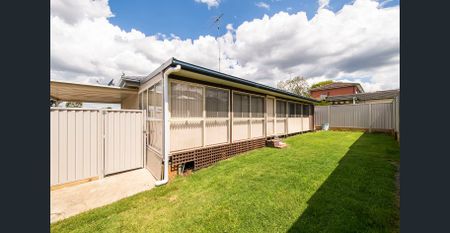 Available Now, Modern Home With Ducted Air Conditioning - Photo 3