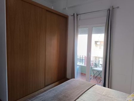 Carrer dEscalante, Valencia, Valencian Community 46011 - Photo 2