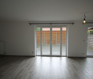 Een appartement op de benedenverdieping met 2 slaapkamers, ruim ter... - Foto 1