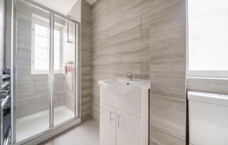 1 bedroom house of multiple occupation to rent - Photo 3