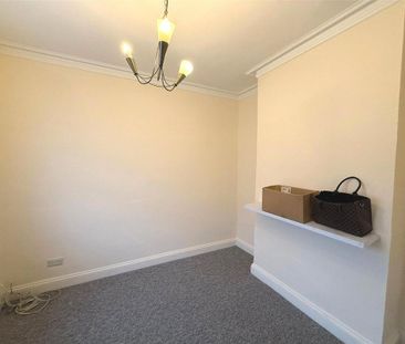 3 bedroom house to rent - Photo 2