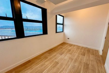 Waterside House - Photo 3