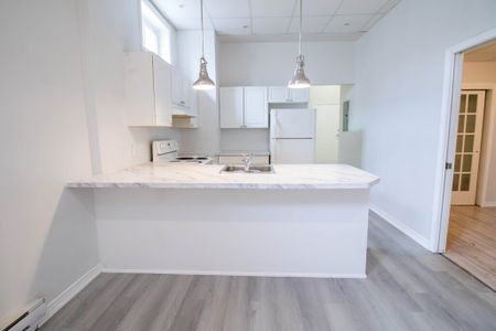 2 Bedroom Apartment in WELLAND!! - Photo 4