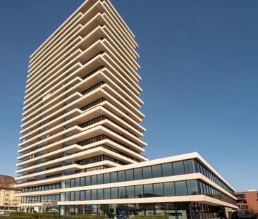 Expect a trendy apartment with a dream view - Photo 1