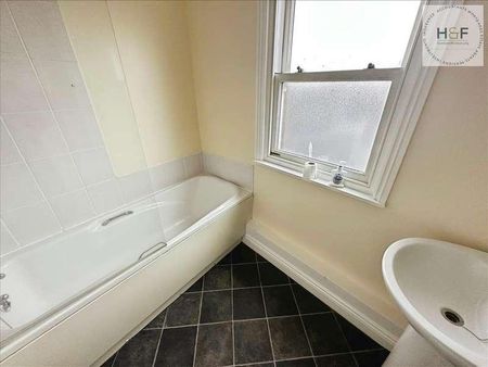 Market Street, Ulverston, LA12 - Photo 4