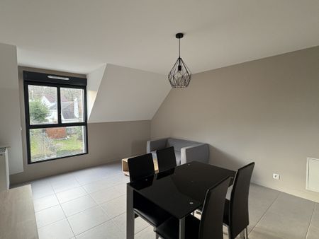 Location Appartement 3 pièces 41m² VILLEBON SUR YVETTE 91140 - Photo 2