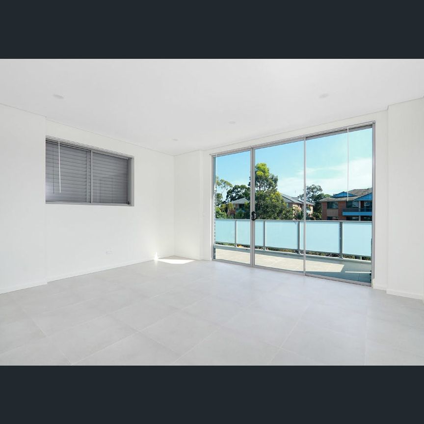 Luxury living - " Phillip and Yvonne Place" - Photo 1