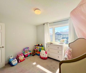 For Lease - 55 Kindred Row, Stittsville - Munster - Richmond, Ontario - Photo 4