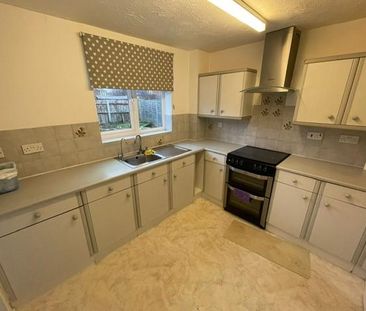 4 bedroom detached house to rent - Photo 5