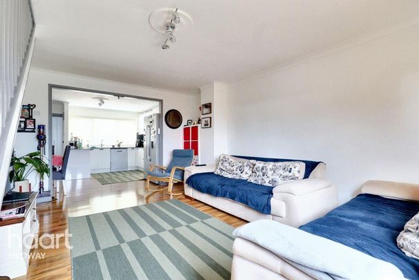 3 bedroom terraced house to rent - Photo 1