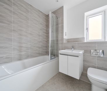 3 bedroom detached house to rent - Photo 5