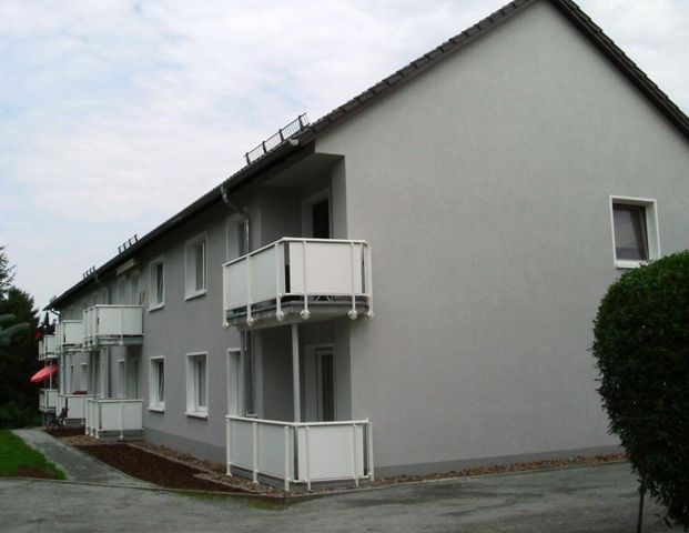 Schöne lichtdurchflutete Wohnung mit Balkon! - Photo 1