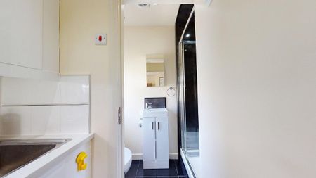 Studio to rent - Photo 2