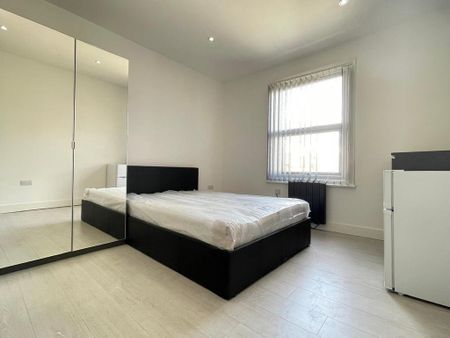 1 bedroom house of multiple occupation to rent - Photo 3