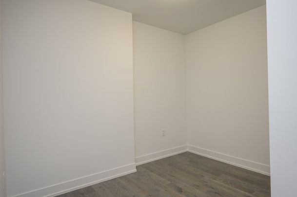 For Lease - 1070 DOUGLAS MCCURDY COMM N/A Unit# 119, Mississauga, Ontario - Photo 1
