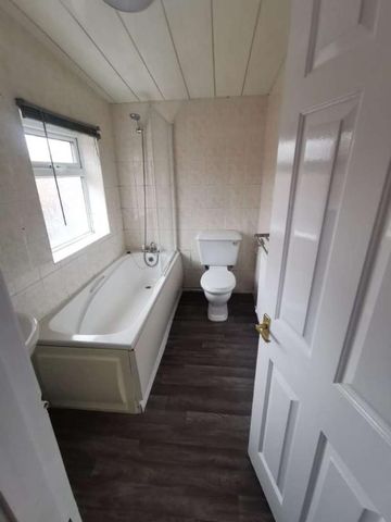 Gordon Road, South Shields, Tyne And Wear, NE34 - Photo 3