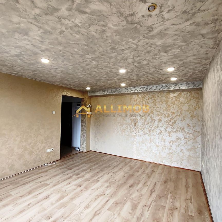 Garsoniera in Ploiesti, zona ultracentrala - Photo 1