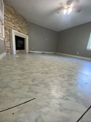 For Lease - 5440 Yonge Street, Innisfil, Ontario - Photo 1