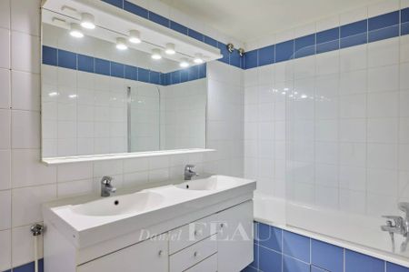 Location appartement, Paris 15ème (75015), 3 pièces, 71 m², ref 86421172 - Photo 2