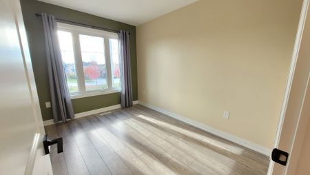 For Lease - 31 Fairlane Avenue, Barrie, Ontario - Photo 5