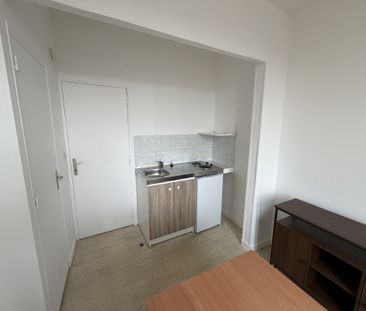 STUDIO MEUBLÉ PROCHE DE LA GARE - Photo 4