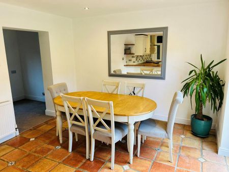 3 bedroom semi-detached house to rent - Photo 4