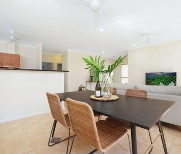 FUNCTIONAL, NEAT FAMILY HOME IN CONVENIENT LOCATION - Photo 3