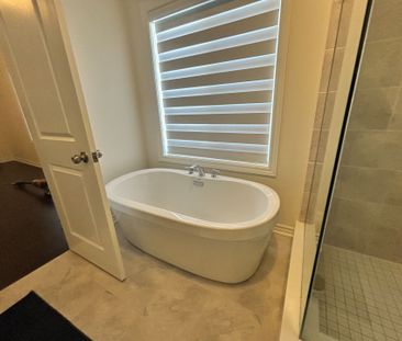 For Lease - 12 Fire King Drive, Whitby, Ontario - Photo 5