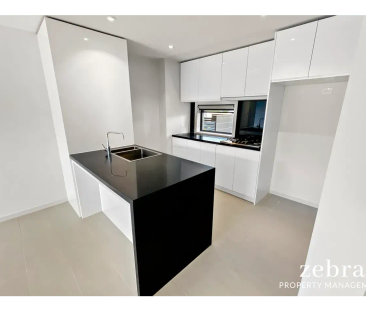 Stunning townhouse - Photo 6