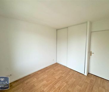 Location Appartement 3 pièces 55m² LILLE 59000 - Photo 3
