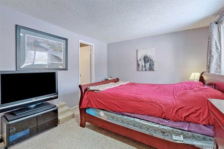 For Lease - 57 Royal Salisbury Way, Brampton, Ontario - Photo 3