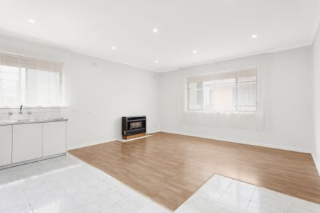 Clean & Tidy Apartment - Photo 3