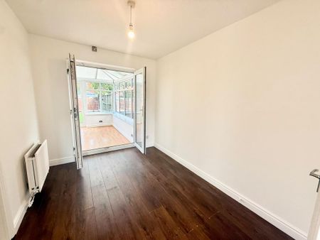 3 bedroom detached house to rent - Photo 2