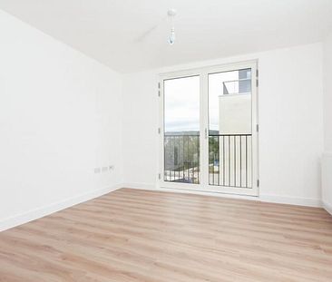 Highgate, Bath, Somerset, BA2 - Photo 3