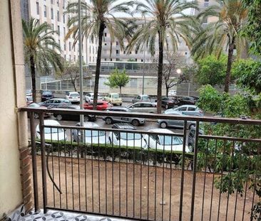 Plaça dHondures, Valencia, Valencian Community 46022 - Photo 5