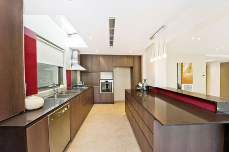 BEACHSIDE LUXURY HOME! - Photo 2