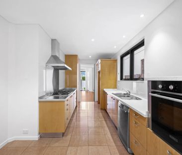 Recently renovated Family home in a Desirable Location boasting wat... - Photo 5