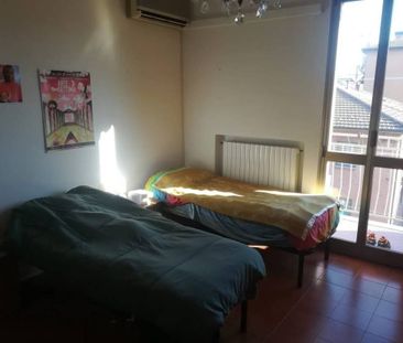 Posto letto in stanza doppia per studente - Photo 3