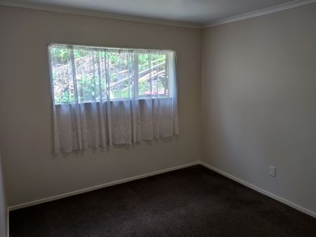 Property Management9 Ryehill Close, New Lynn - House for Rent - Photo 3